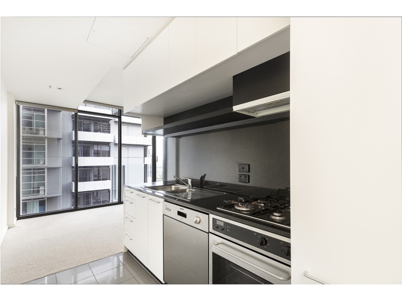 2305/22-40 Wills Street, Melbourne VIC 3000