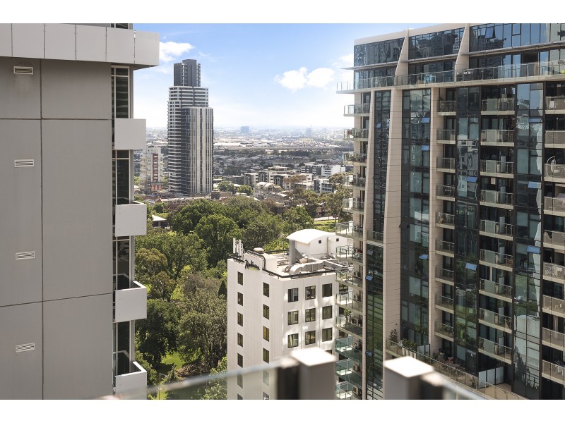 2305/22-40 Wills Street, Melbourne VIC 3000