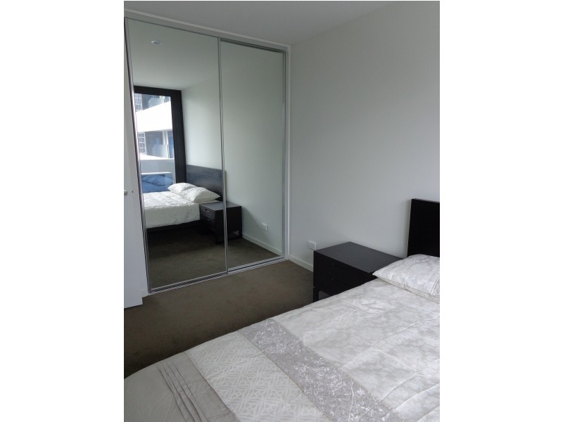 1505/8 Sutherland Street, Melbourne VIC 3000