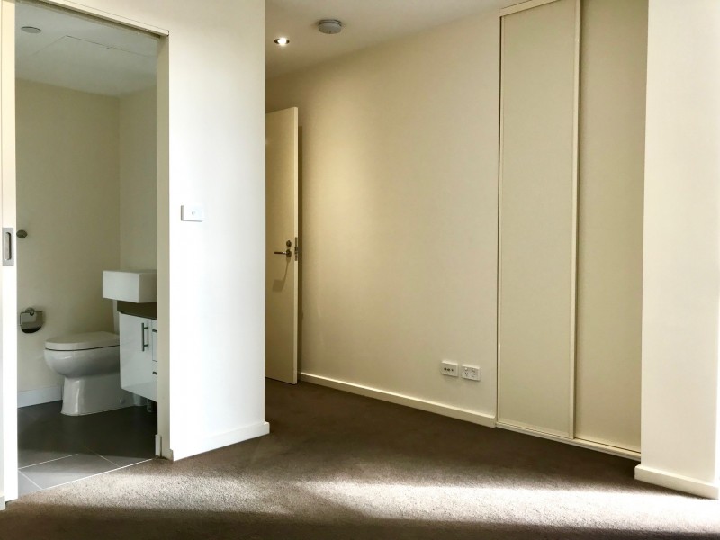 806/8 Exploration Lane, Melbourne VIC 3000