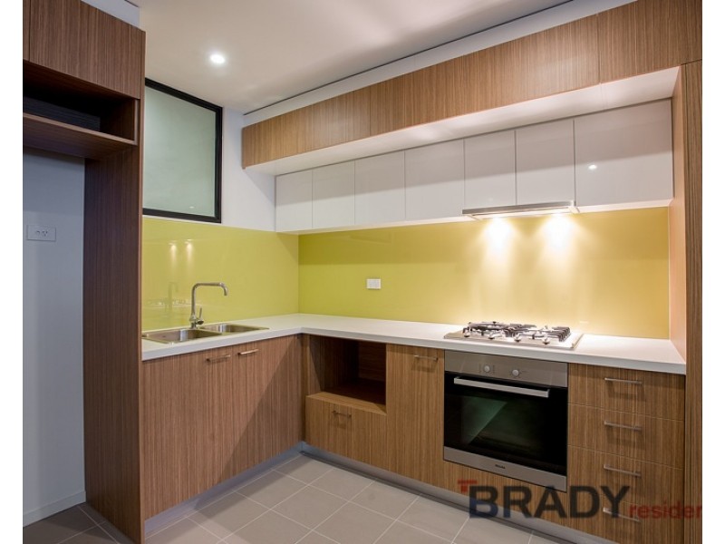 704/8 Sutherland Street, Melbourne VIC 3000