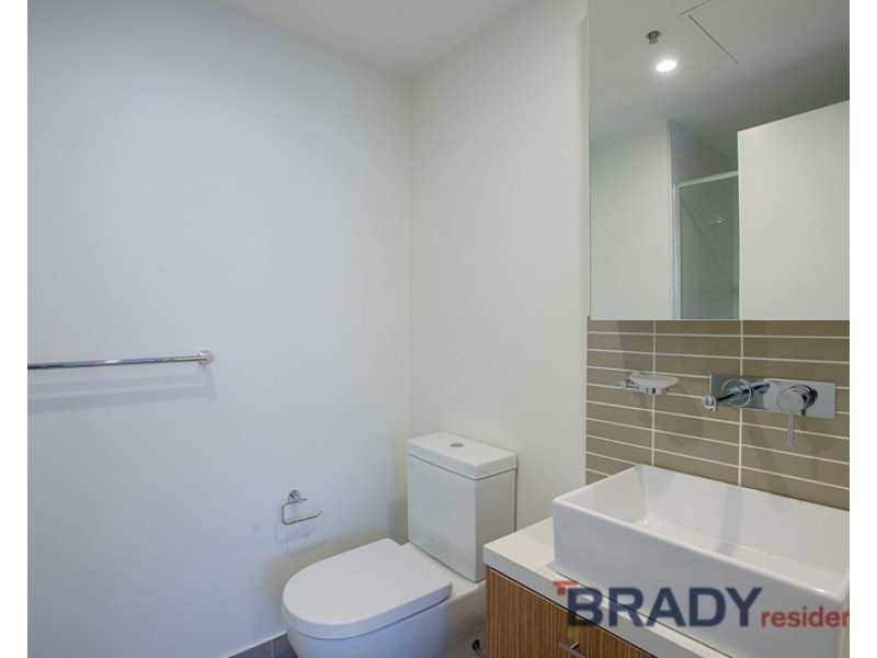 704/8 Sutherland Street, Melbourne VIC 3000