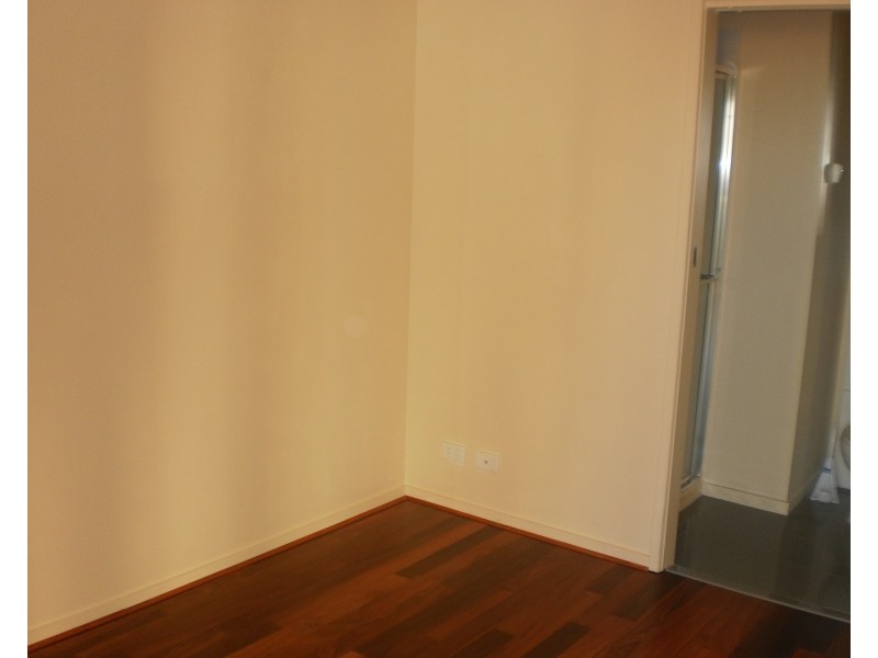 902/25-33 Wills Street, Melbourne VIC 3000