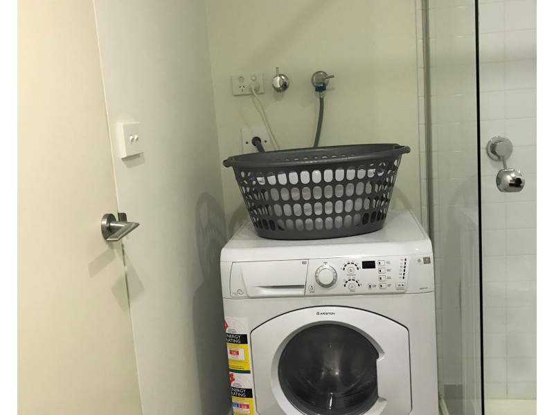 3102/5 Sutherland Street, Melbourne VIC 3000