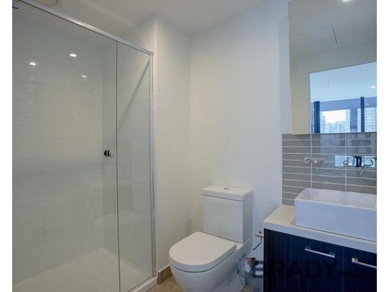 2705/8 Sutherland Street, Melbourne VIC 3000