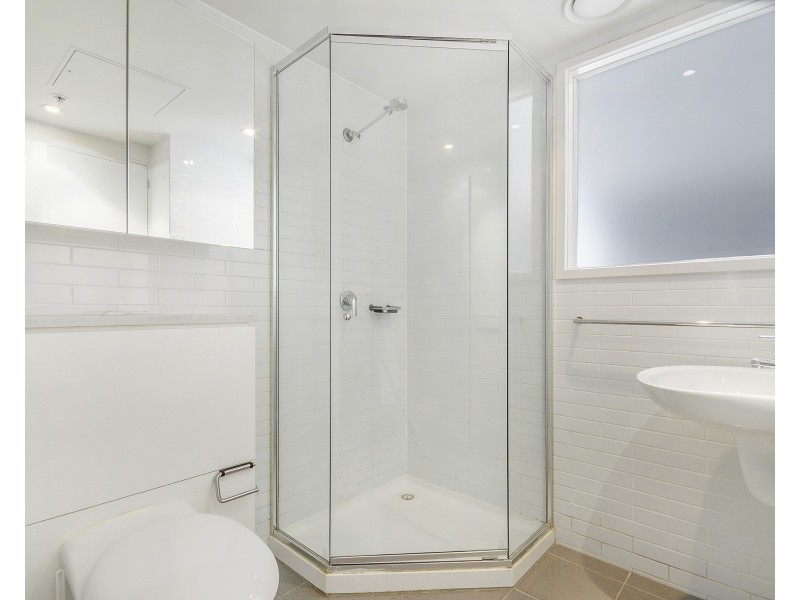2401/22-40 Wills Street, Melbourne VIC 3000