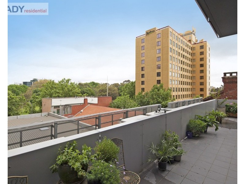 401/25-33 Wills Street, Melbourne VIC 3000