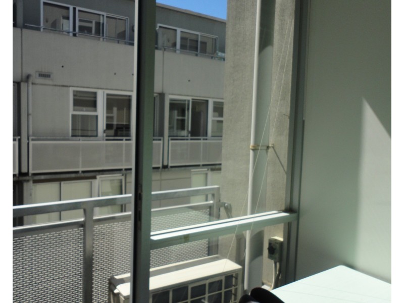 823/488 Swanston Street, Carlton VIC 3053