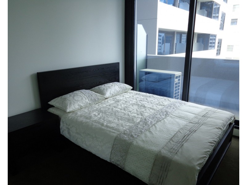 1505/8 Sutherland Street, Melbourne VIC 3000