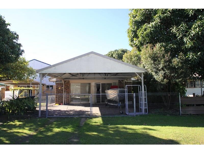 106 OQuinn Street, Nudgee Beach QLD 4014