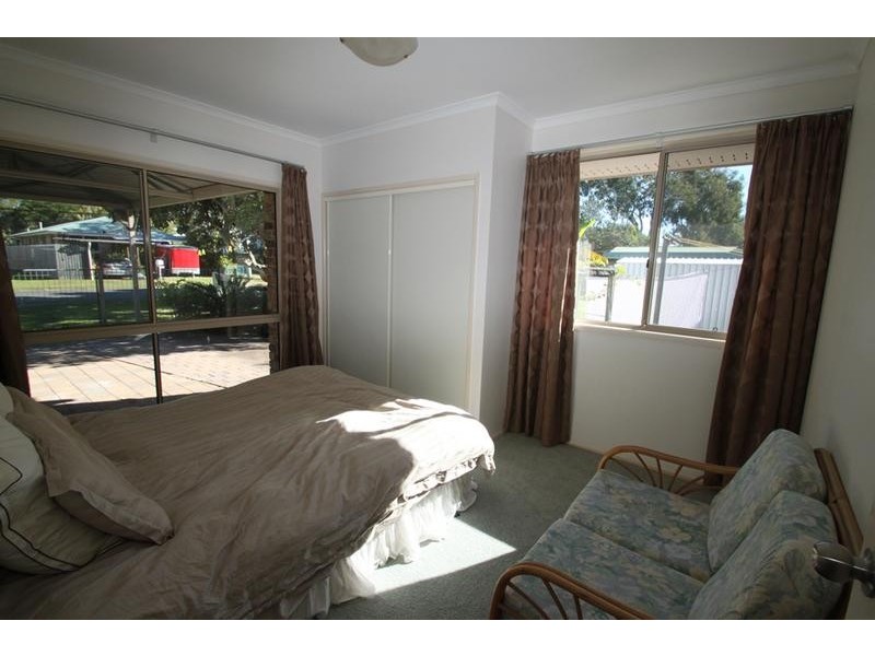 106 OQuinn Street, Nudgee Beach QLD 4014