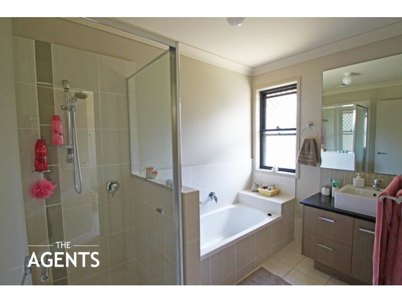 72 Somers Street, Nudgee QLD 4014