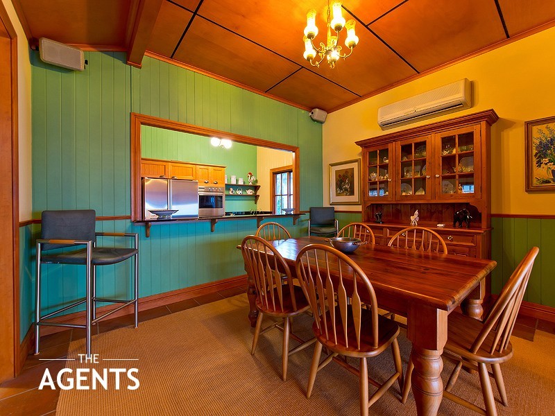 110 Shorncliffe Parade, Shorncliffe QLD 4017