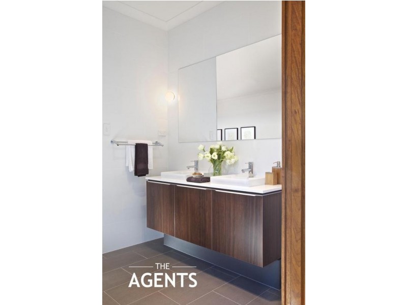 1-a Eighteenth Avenue, Brighton QLD 4017