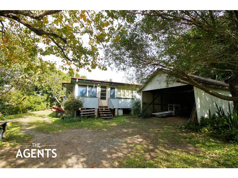 11 Maclean Street, Brighton QLD 4017