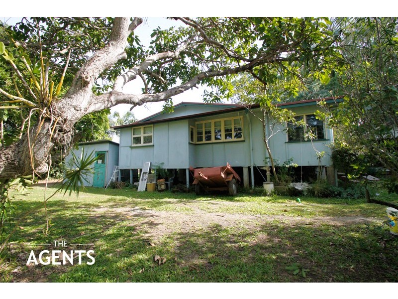 11 Maclean Street, Brighton QLD 4017