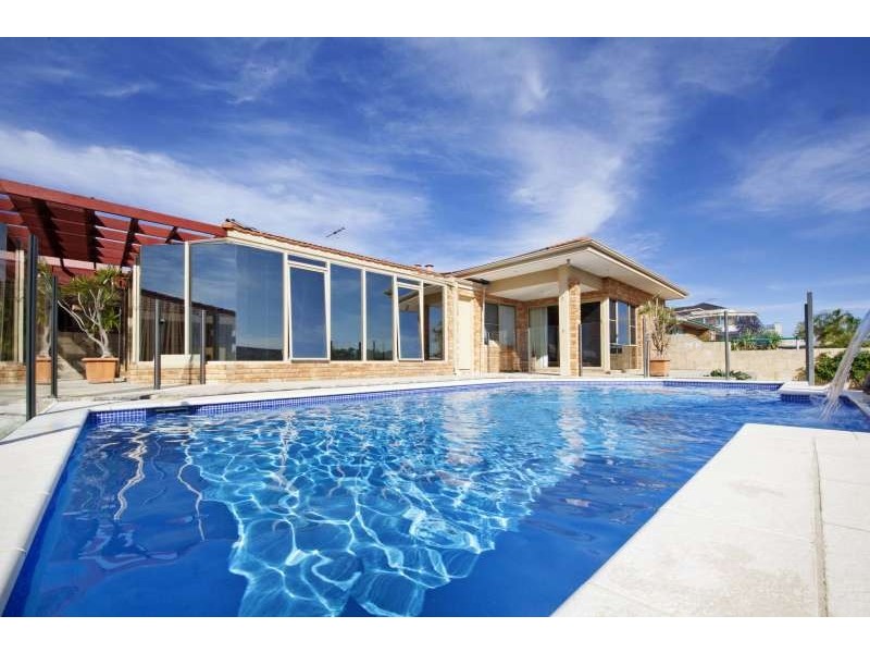 7 Seaview Terrace, Coogee WA 6166