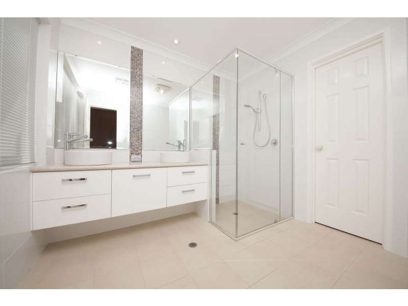 7 Seaview Terrace, Coogee WA 6166