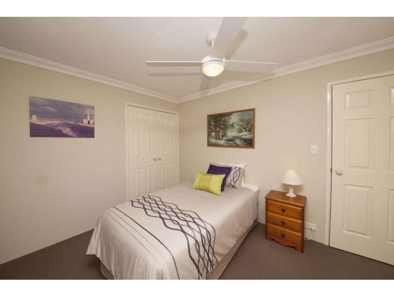 7 Seaview Terrace, Coogee WA 6166