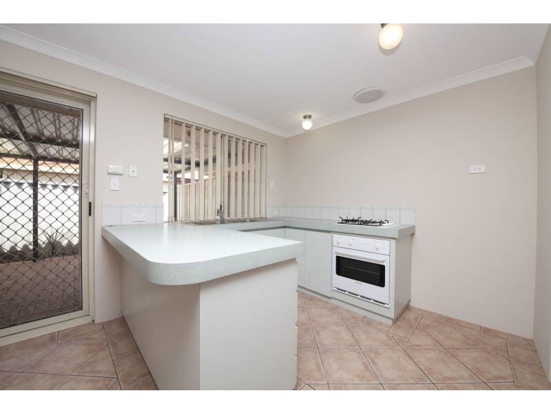 18 Blakemore Retreat, Huntingdale WA 6110