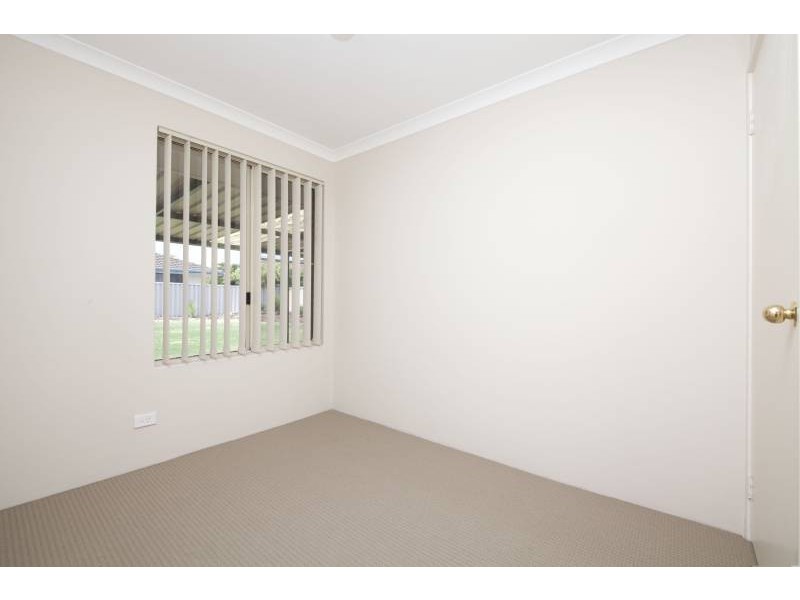 18 Blakemore Retreat, Huntingdale WA 6110