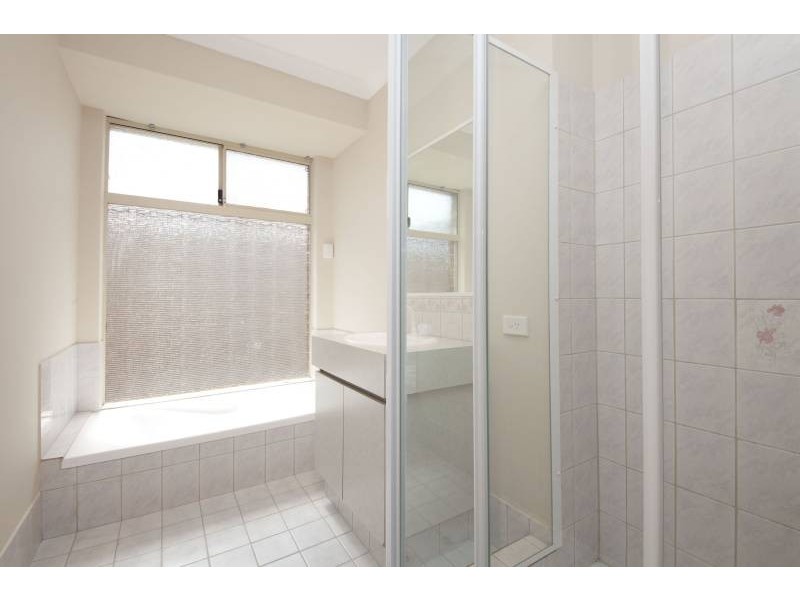 18 Blakemore Retreat, Huntingdale WA 6110