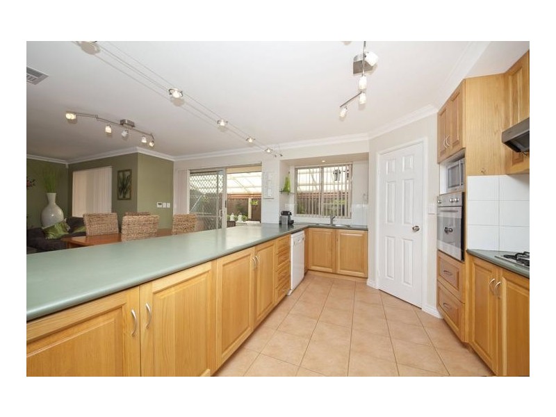 5 Belladonna Drive, Yangebup WA 6164