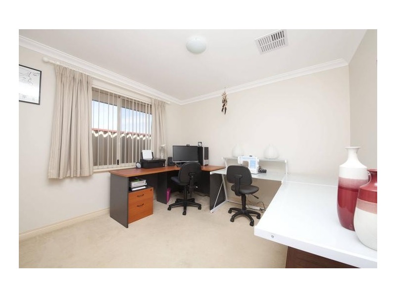 5 Belladonna Drive, Yangebup WA 6164
