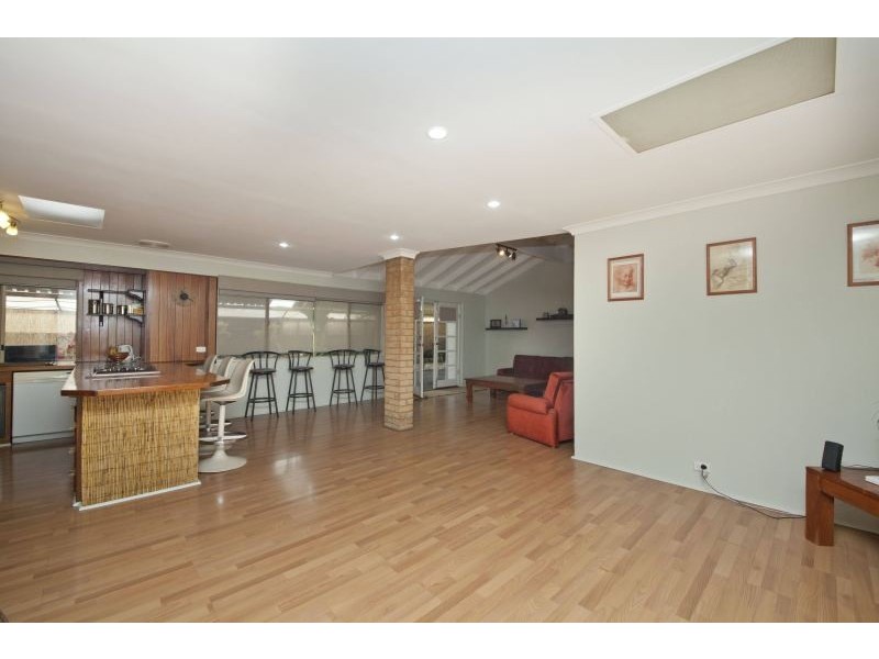 498 Rockingham Road, Munster WA 6166