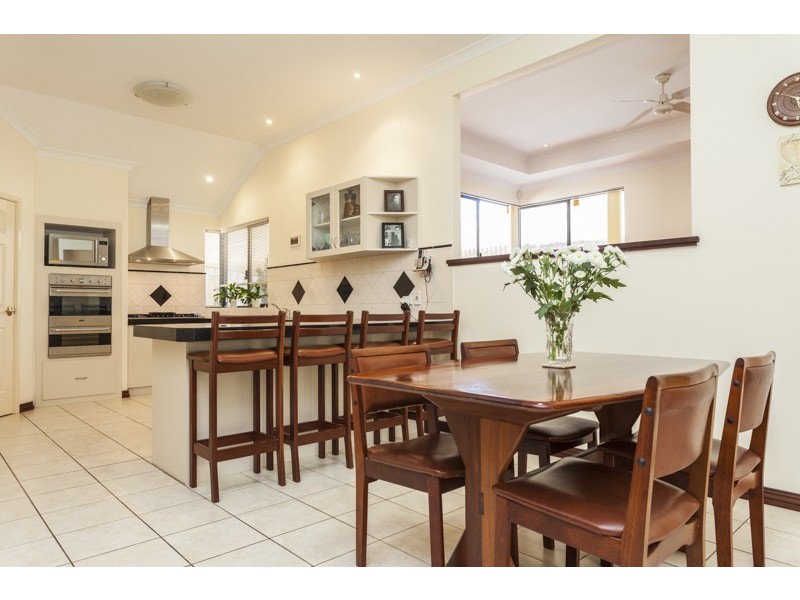 31 Cardamom Loop, Coogee WA 6166