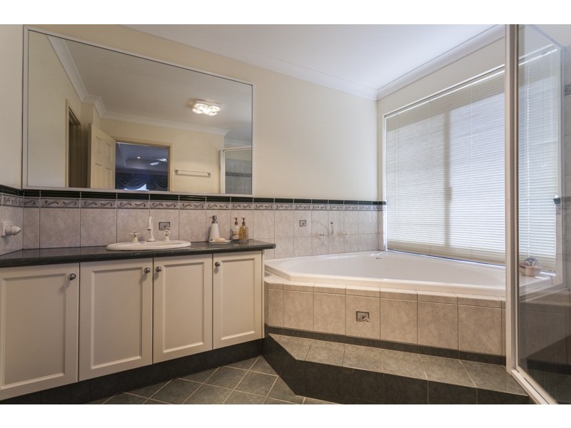 31 Cardamom Loop, Coogee WA 6166