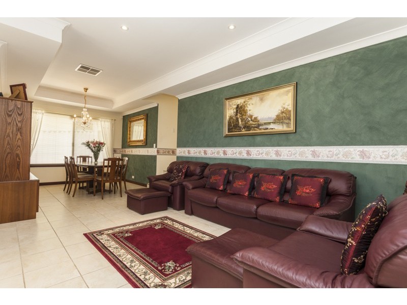 31 Cardamom Loop, Coogee WA 6166