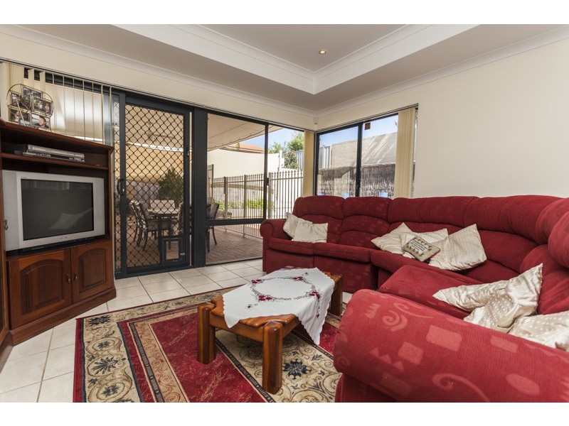31 Cardamom Loop, Coogee WA 6166