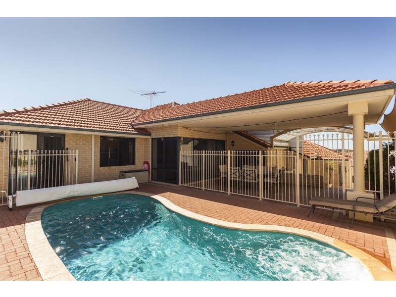 31 Cardamom Loop, Coogee WA 6166