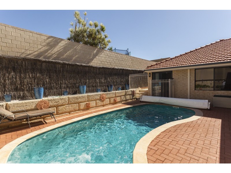 31 Cardamom Loop, Coogee WA 6166