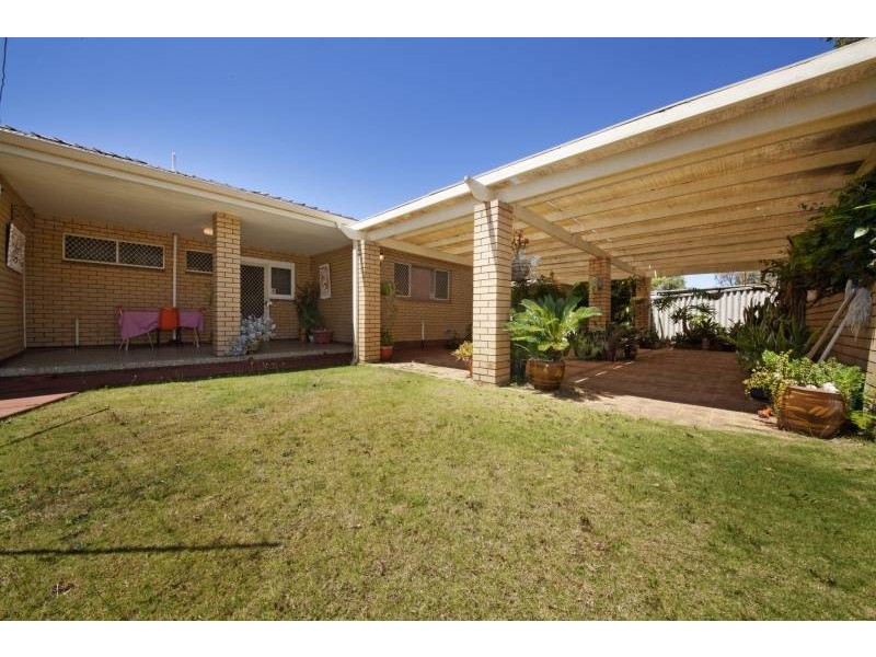 5 Olinda Court, Spearwood WA 6163