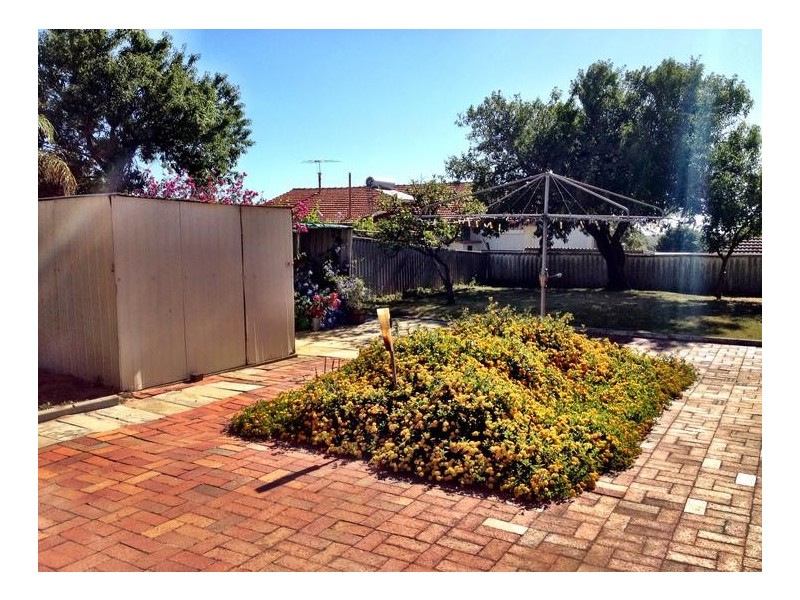 9 Dubove Road, Spearwood WA 6163