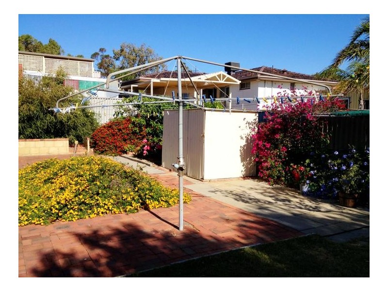 9 Dubove Road, Spearwood WA 6163