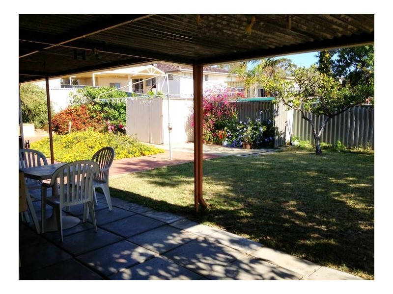 9 Dubove Road, Spearwood WA 6163