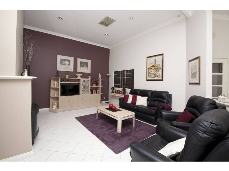 5 Buchanan Rise, Coogee WA 6166