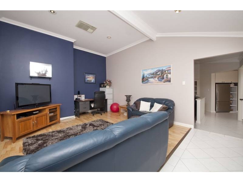 5 Buchanan Rise, Coogee WA 6166