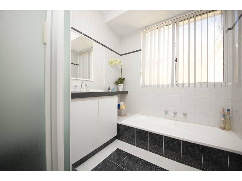5 Buchanan Rise, Coogee WA 6166