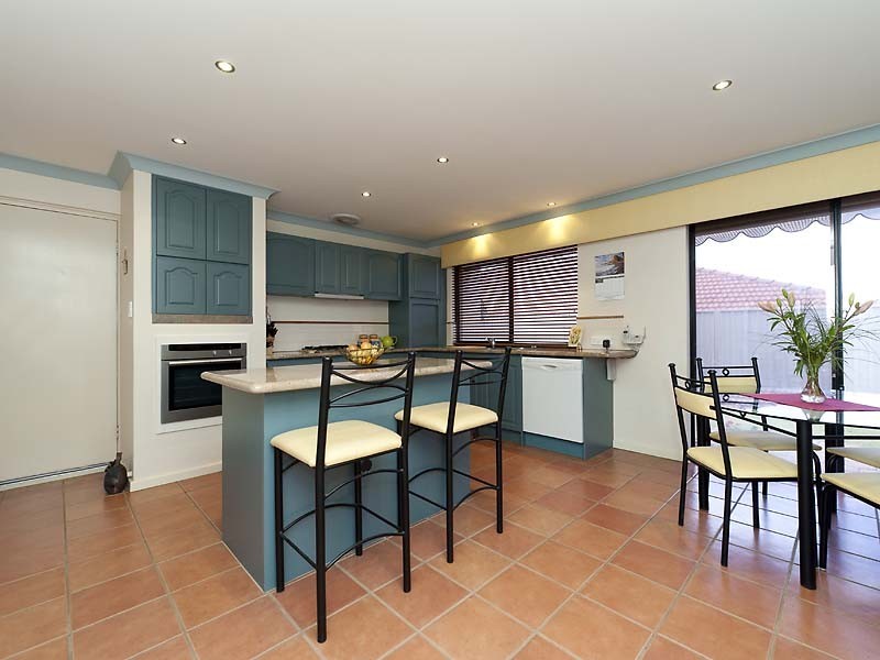 9 Picotee Mews, Coogee WA 6166