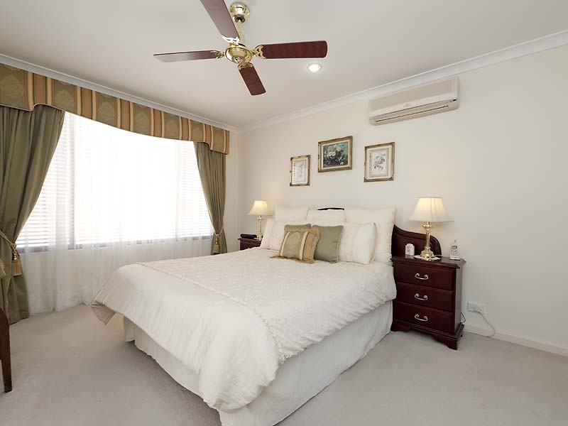 9 Picotee Mews, Coogee WA 6166