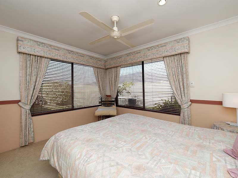 9 Picotee Mews, Coogee WA 6166