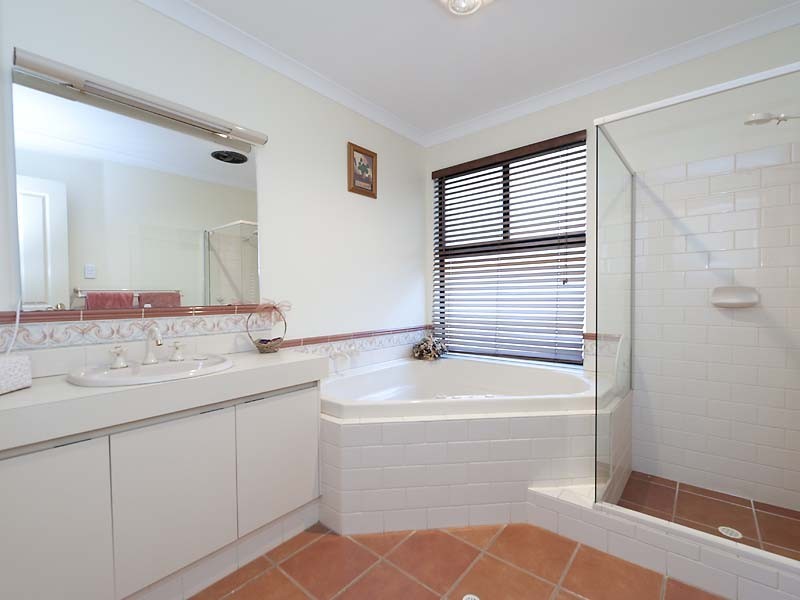 9 Picotee Mews, Coogee WA 6166