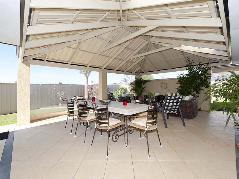 9 Picotee Mews, Coogee WA 6166