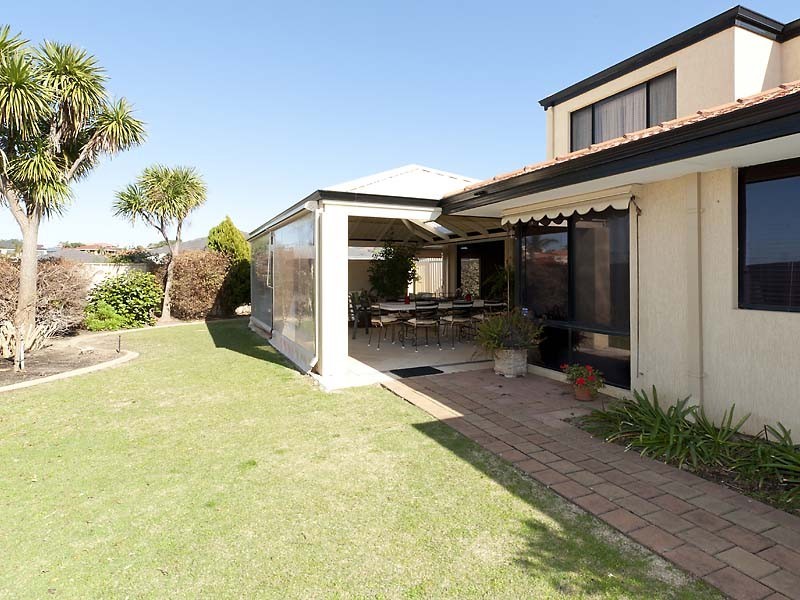 9 Picotee Mews, Coogee WA 6166