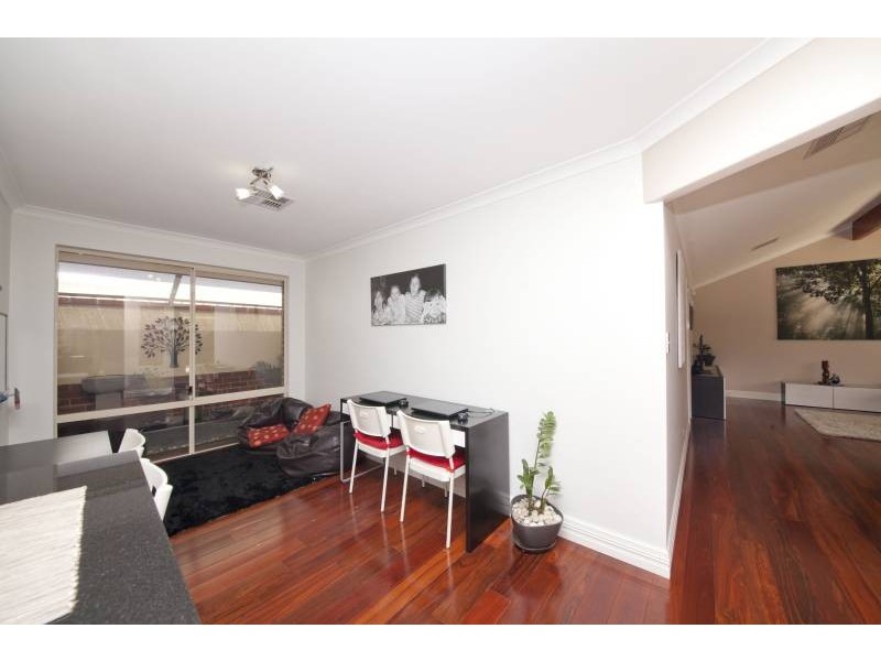 38 Crossland Way, Kardinya WA 6163