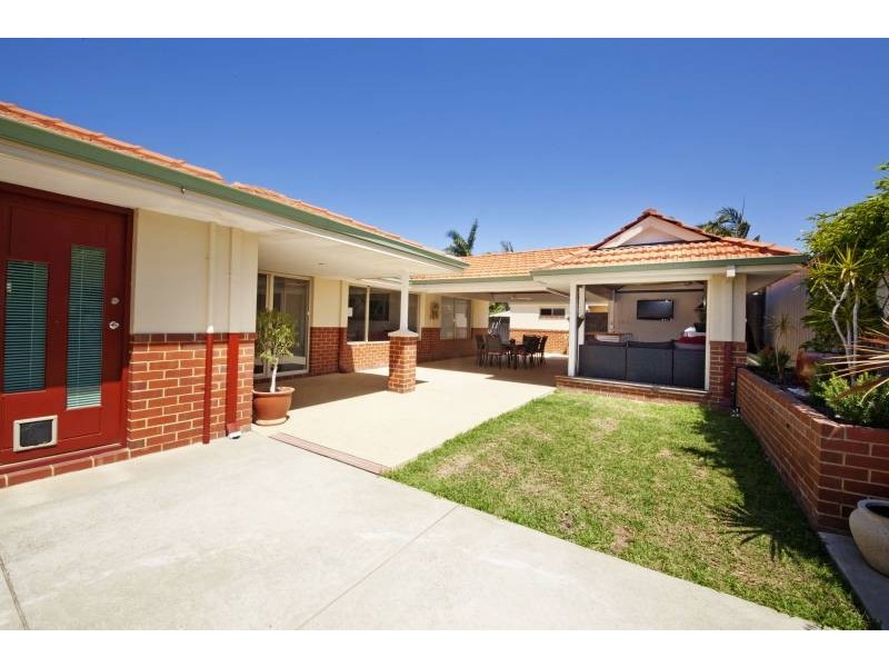 38 Crossland Way, Kardinya WA 6163